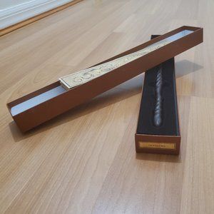 Cho Chang Harry Potter World universal interactive wand